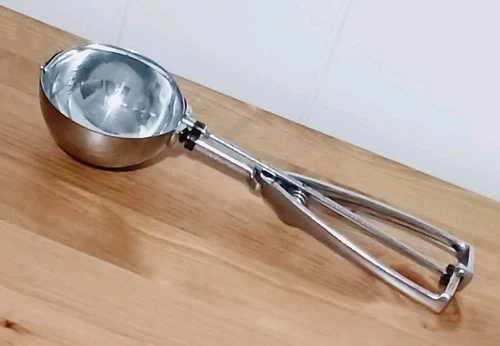 Vintage 1930's GIANT 3" Squeeze Handle Ice Cream Scoop STANDARD #8 DRGM Germany 