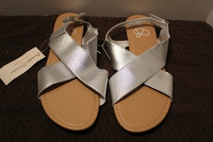 brooks sandals