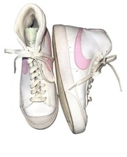 Nike Blazer Mid '77 GS Youth Size 6 White Pink Spell Hightop Sneaker Shoes