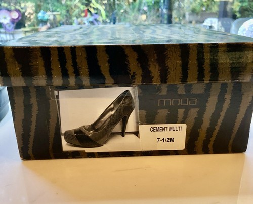 Gorgeous  MODA Gray Leather Multi Pattern High Heels 7.5M - Picture 12 of 12