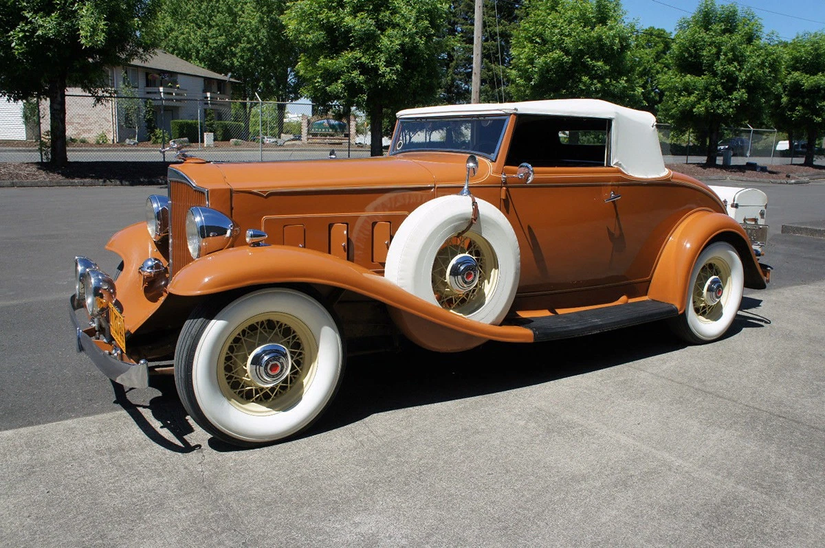 1932 Packard Series 900: Luxury Model for the Depression