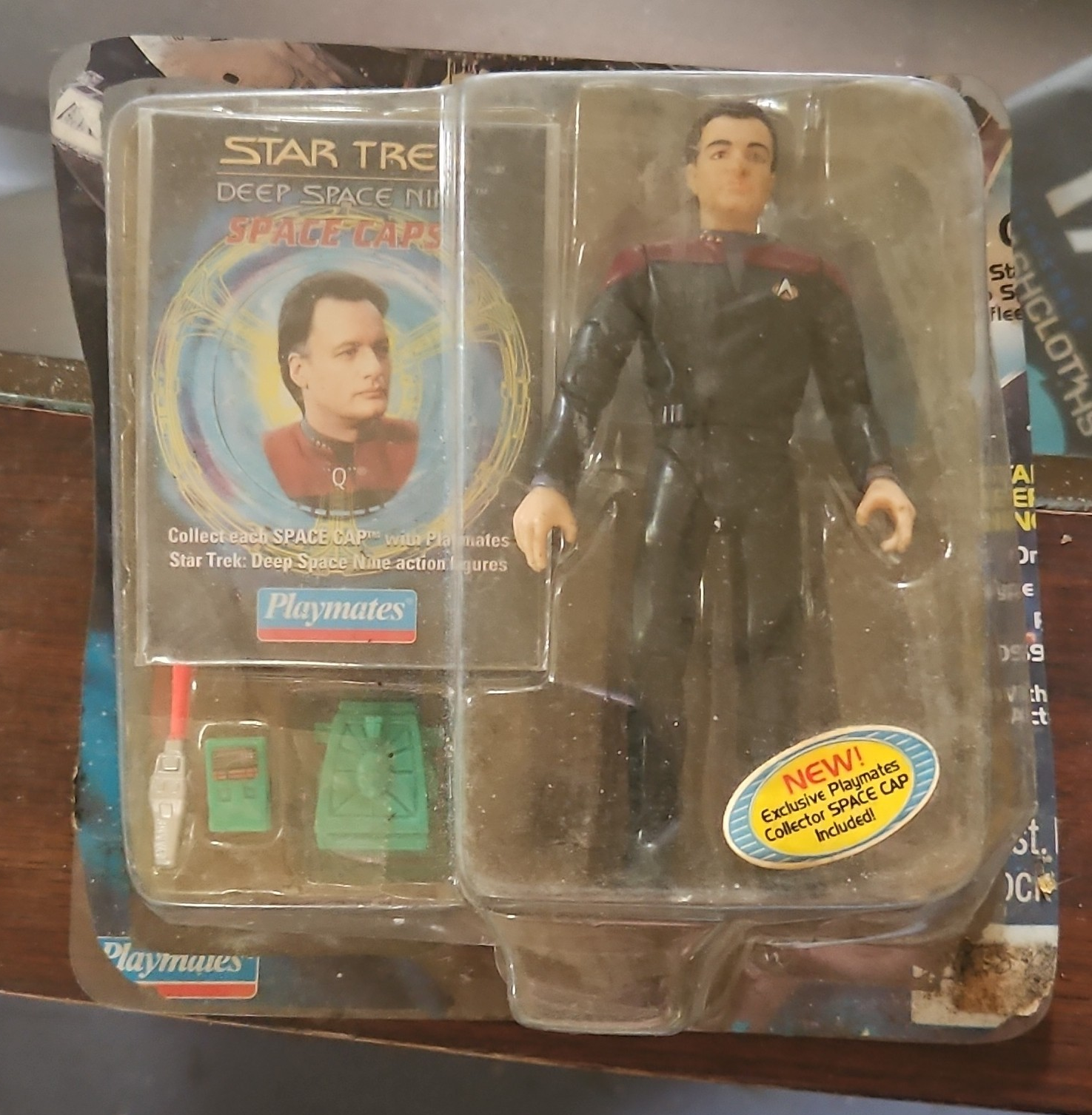 Playmates Star Trek Deep Space Nine Space Caps Q Action Figure w/ Accessories