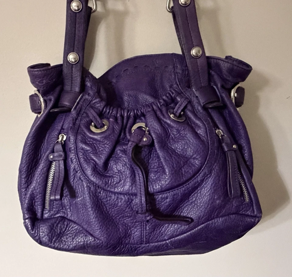 复古 B MAKOWSKY 深紫色皮革单肩包 手提包 钱包 拉链 口袋 — 第 2/4 张图片