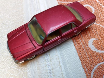 GAMA Mini Mercedes 350 SE - Scale 1/45 -  9680 - Vintage.
