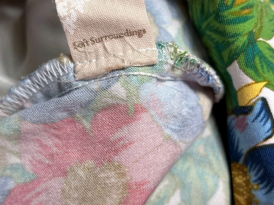 Pantalón tobillo elástico suave envolvente en flor blanco floral talla M Foto 4 de 4