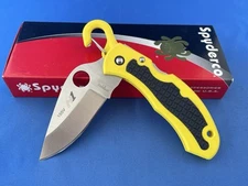 Spyderco C26PYL Snap-It Salt Yellow FRN/Kraton H1 Plain Edge Snap Shackle #155V