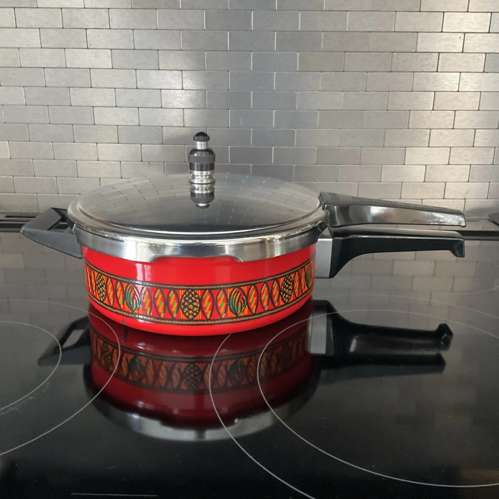 Silit Sicomatic Pressure Cooker Red Vintage Tribal Design blue Made in Germany