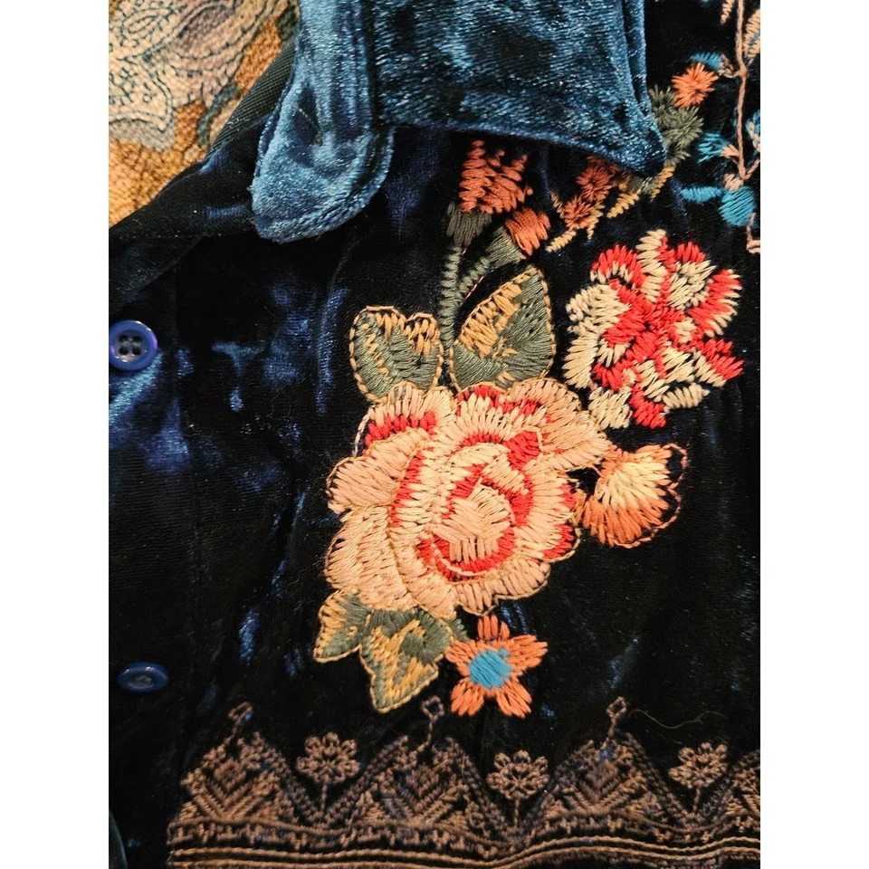 1X Velvet Paisley Plaid Embroidered Button Up Shirt Top - Image 3 of 4