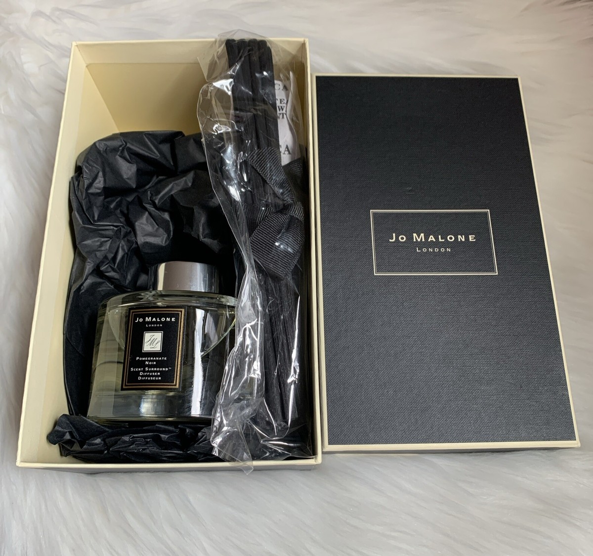 Jo Malone ポメグラネートノワール　ルームディフューザー Amazon.com: Jo Malone London Pomegranate Noir Scent Surround