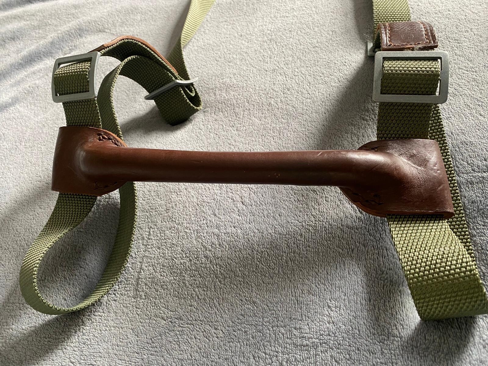 Poignée En Cuir Avec Deux Sangles - Armée Polonaise Surplus, Parfait Pour Le Bushcraft Et Camping