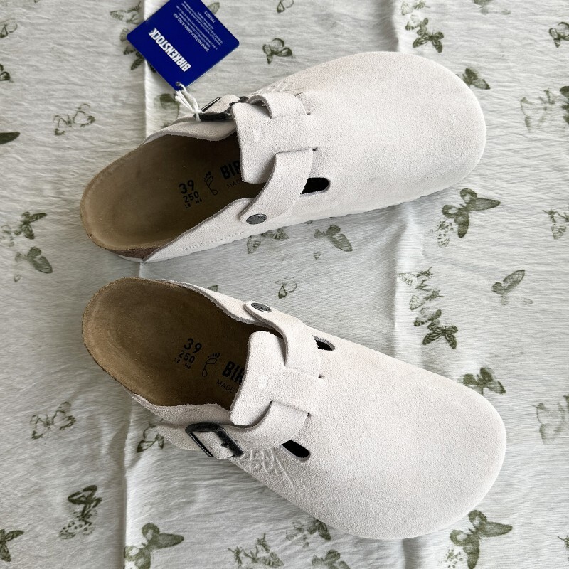 BIRKENSTOCK × stussy Boston BS 42 Stüssy x Birkenstock Boston: Official Images & Where to Buy