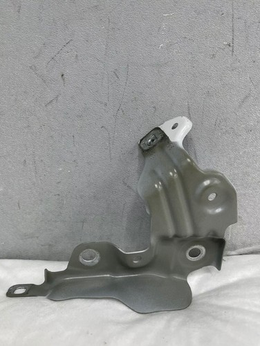 BMW 1 2ER F40 F44 2022 VORNE RECHTS KOTFLÜGELHALTERUNG 7450388