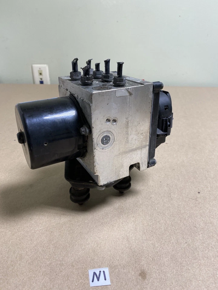 Volkswagen Passat CC 2009 2,0 L módulo de bomba ABS freno antibloqueo 3C0614109P N1 Foto 4 de 4