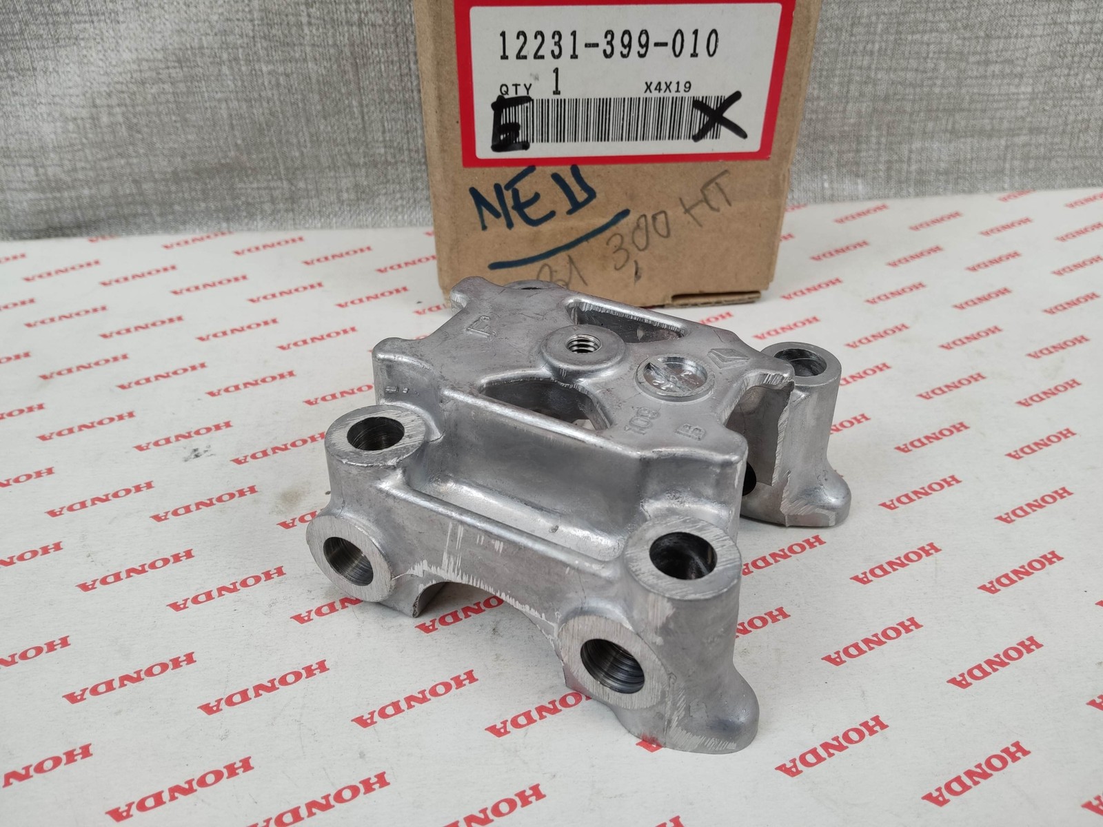 Palier de culasse HONDA 12231-399-000 pour CB125T CM125C CA125