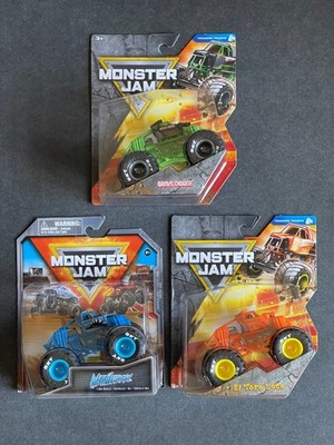 Monster Jam Chase GRAVE DIGGER,  EL TORO LOCO, MEGALODON Training 44 43 40 Lot