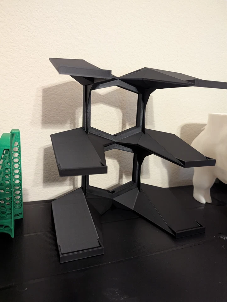 1:18 Scale Car Models Stand – Holds 3 Cars (Black, No Lighting) - Image 3 of 4