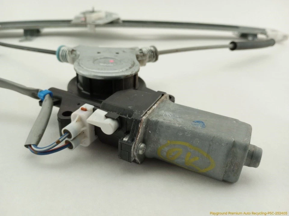 Honda Element Passenger Right Front Window Regulator Electric With Motor 03-11 - Image 3 of 4