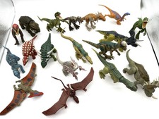 Lot of 18 Jurassic World / Jurassic Park Dinosaur Toy Figures - Dino Toys