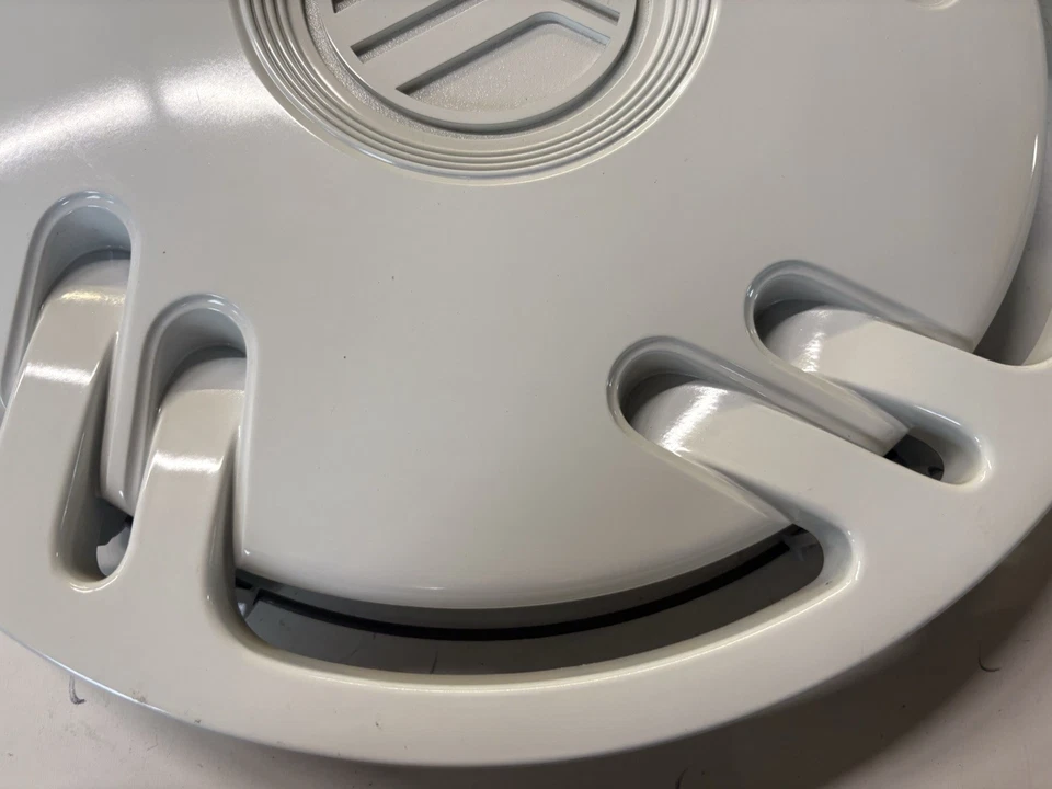 Колпак колеса 15 дюймов 1993-1995 Mercury Villager от оригинального производителя F3XA-1130-CAW 910 белый - Изображение 4 из 4