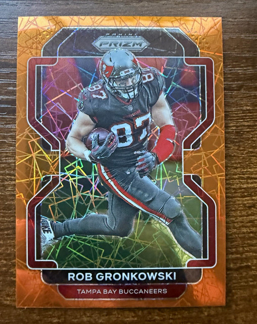 Rob Gronkowski 2021 Panini Prizm #293 Lazer Prizm Tampa Bay Buccaneers