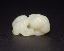 Certified Natural Hetian Jade hand carved Exquisite 2-Dog pendant Statue 11253