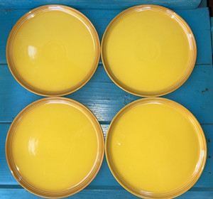 le creuset SET-OF- 4 X 8 1/2" VANCOUVER NECTAR YELLOW ORANGE SALAD PLATES 22 CM