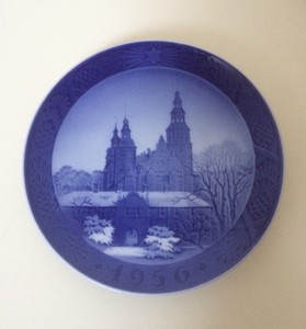 royal copenhagen christmas plate rosenborg castle 1956 rare vintage royal copenhagen christmas plate 1956