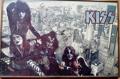 KISSポスター ミュージシャン 1977 KISS POSTER Signed BY ALL 4 Original Band Members | eBay