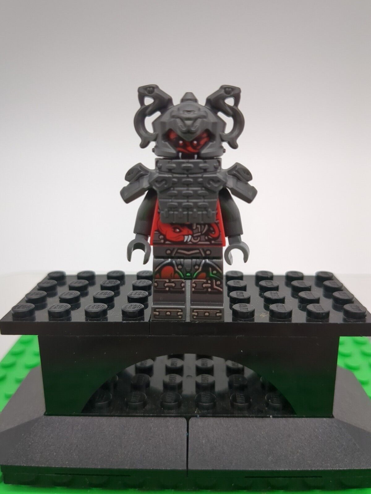 LEGO Ninjago Rivett 70625 70621 MInifigure