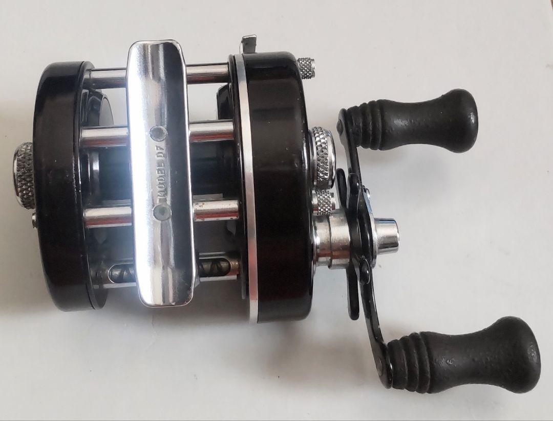 Shakespeare President 2 1980 Vintage Fishing Reel Rare Shakespeare President 2 1980 Vintage Fishing Reel Rare