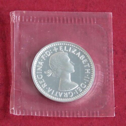 2001 QEII MAUNDY 3 PENCE PROOF IN MINT SEALED PACK - mintage 1132 - Picture 2 of 3