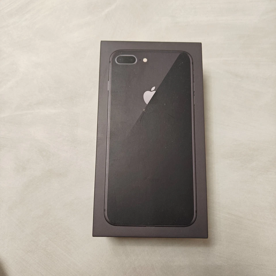 Smartphone Apple iPhone 8 Plus - 64 GB - Grigio Siderale - Immagine 4 di 4