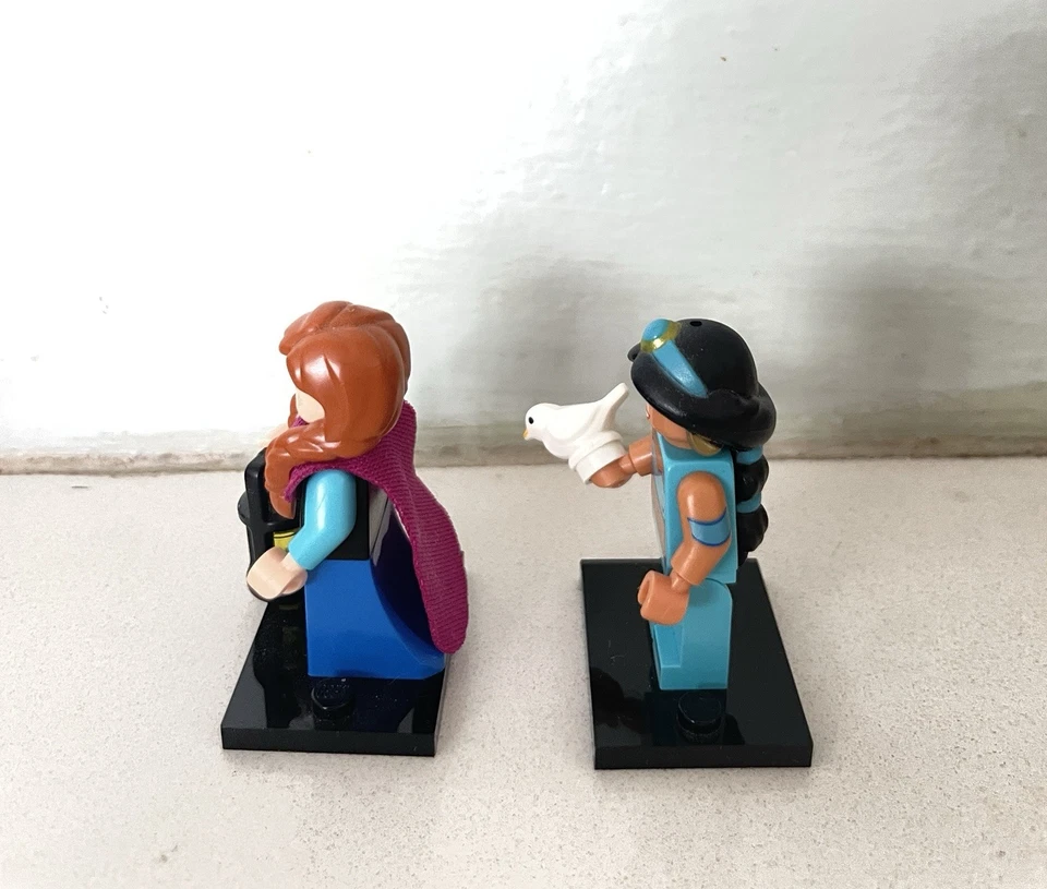 LEGO Minifigura Jazmín y Anna Disney Serie 2 - Usado Foto 3 de 4