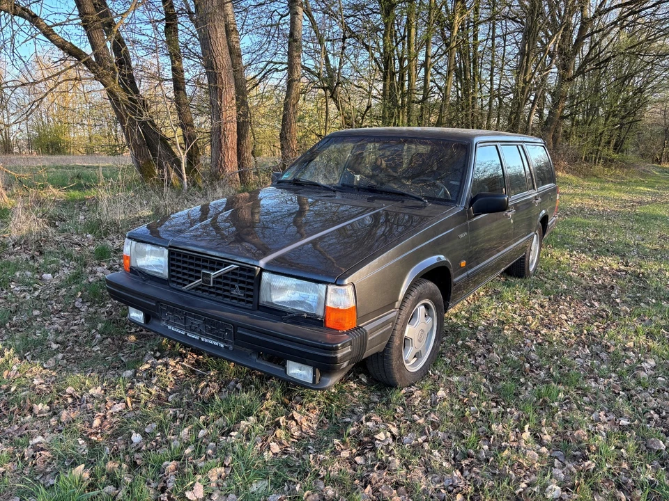 Volvo 745 GLT 16V - Bild 3 von 4