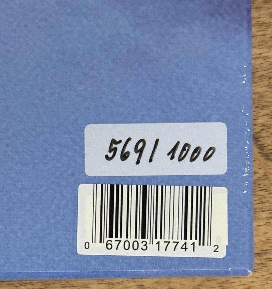 IN HAND - Tate McRae Vertigo Vinyl The One Day PLUS HEART #'d /1000 BRAND NEW - Image 3 of 4