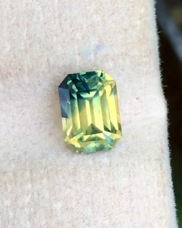 Zafiro australiano de 1,07 quilates sin calor zafiro de alta calidad Foto 2 de 3