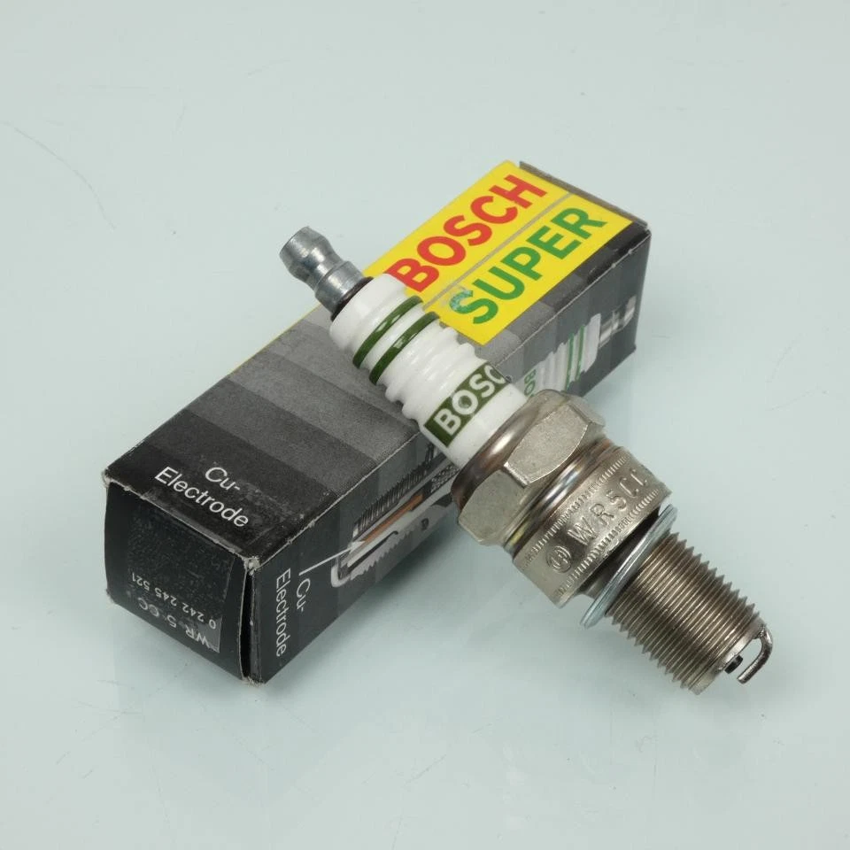Bougie d'allumage Bosch pour Moto Yamaha 1100 Xvs S Dragstar 1999 à 2006 Neuf - Photo 1/3