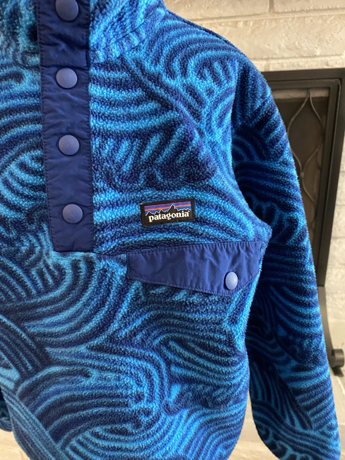 Patagonia Boys Lightweight Synchilla Snap-T Pullover Navy Blue Waves Small 7/8 thumbnail 2