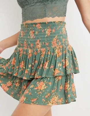 Aerie Frills N Thrills Mini Skirt Green Floral Women s Medium