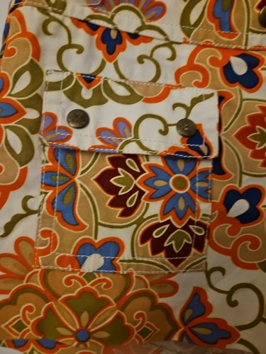 J. Crew City Fit Multicolor Floral Mandala Cotton Side Zip Shorts Size 0 - Picture 2 of 5