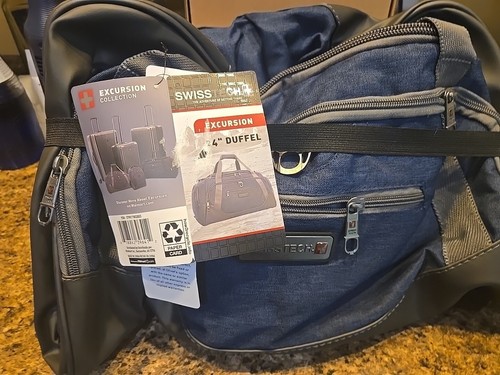 SWISSTECH Excursion 24" Duffel Bag Blue Adventure Water Resistant Bottom - New - Picture 8 of 10