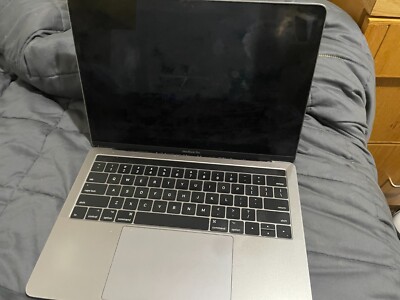 13-Inch MacBook Pro 2017 TouchBar - 3.1GHz Core i5 - 8GB RAM 13-Inch MacBook Pro 2017 TouchBar - 3.1GHz Core i5 - 8GB RAM