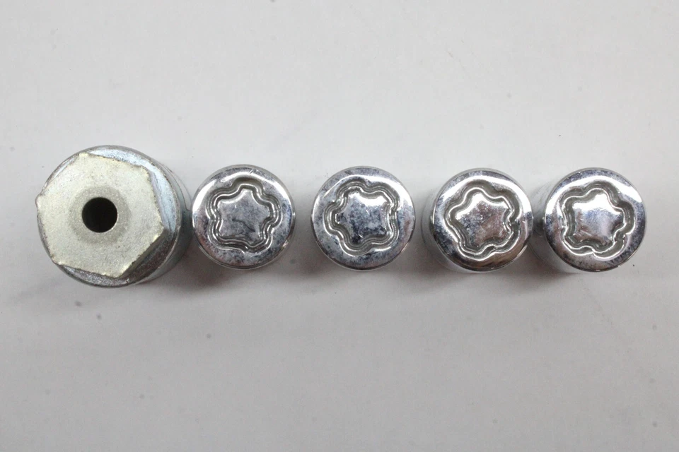 2024 NISSAN ALTIMA - JUEGO DE TUERCAS 40224-ZP50A RUEDAS TACOS OEM 20 21 22 23 24 Foto 3 de 3