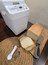 Hitachi HB-B101 Bread Maker Machine TESTED Wh...