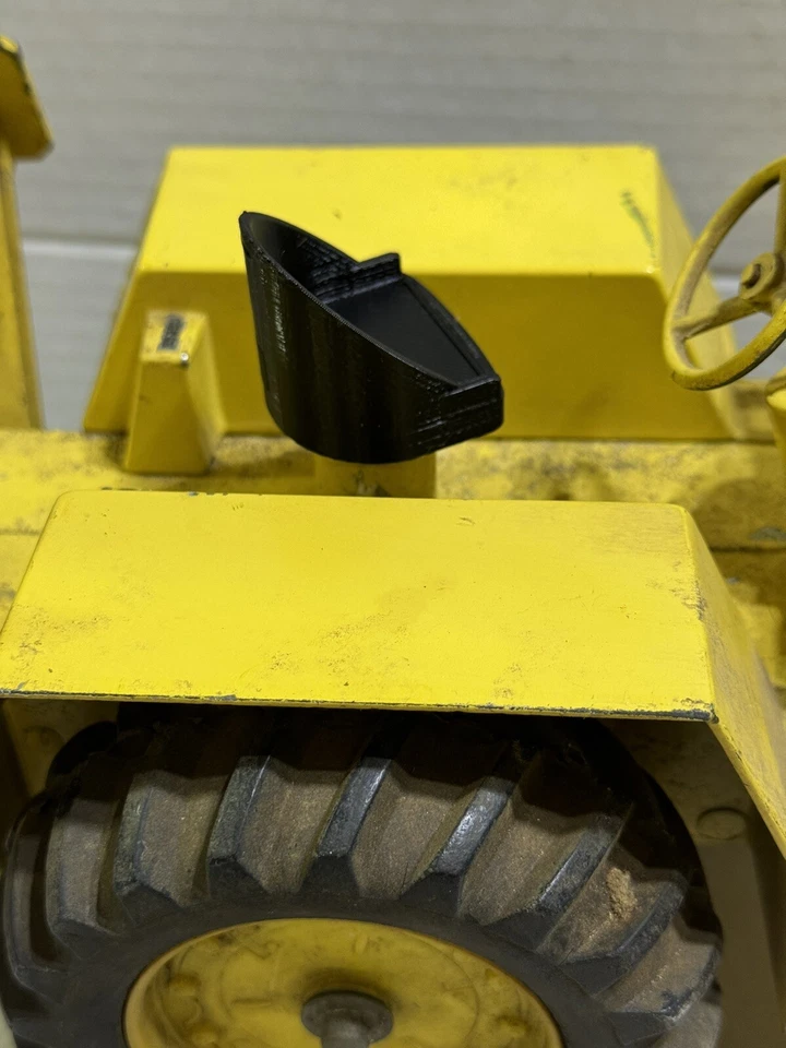 1 asiento nuevo para tractor retroexcavadora ERTL FORD 7500, 7000 y 755 escala 1/12 Foto 2 de 4