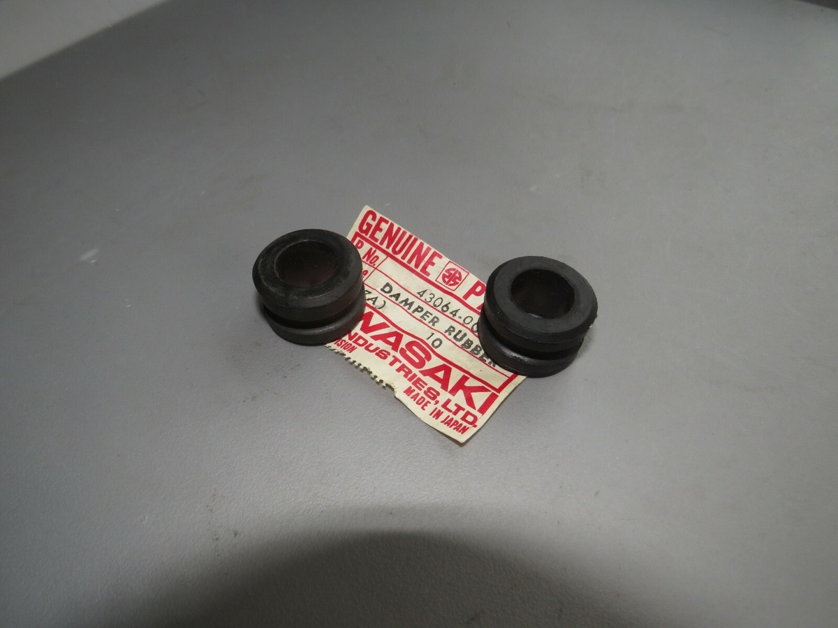 のん　連絡用 NOS Kawasaki H1 H2 Z1 S2 S3 KZ KH QTY2 Genuine Brake Hose Grommet
