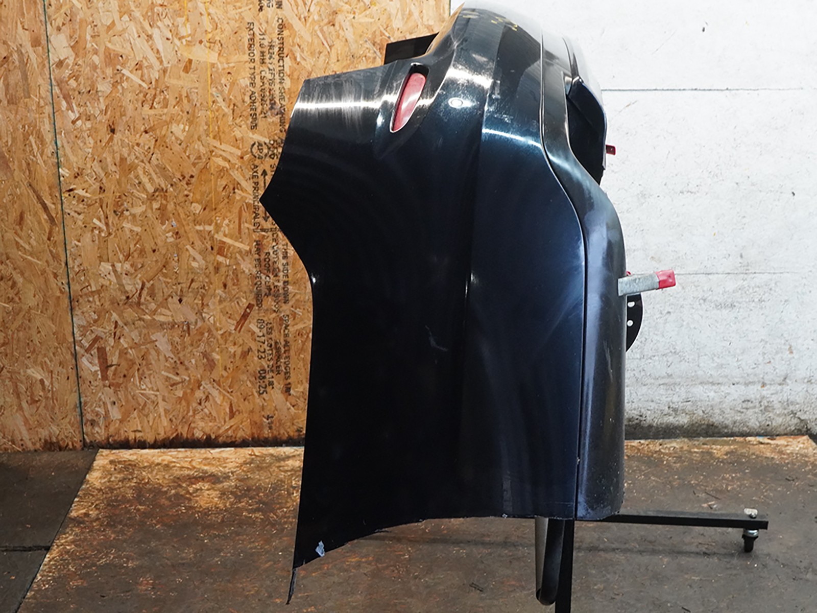 2014-2017 Maserati Quattroporte M156 Bumper Panel Exterior Rear 670010263 OEM