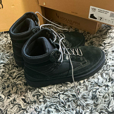 UGG Men's Black Suede Hiker Ankle Boots Lace Up Round Toe US 7