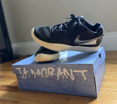 Nike Ja 1 Men s Low Top Basketball Sneaker Black/White Lace-Up New Defects