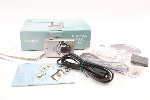 Canon Ixus 750 Digital Compact Camera Working w/ 3x Optical Zoom